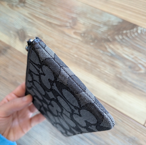 Coach Small Corner Zip Wristlet Pouch Wallet Signature Logo Black Gray - Picture 7 of 13